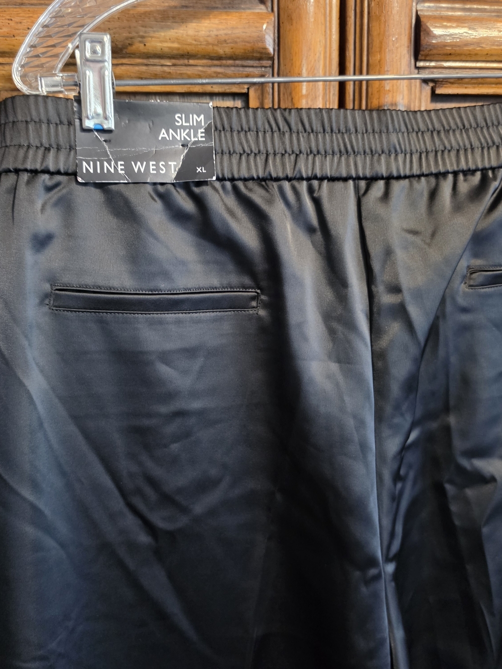 Nine West Slim Ankle Pants in Black